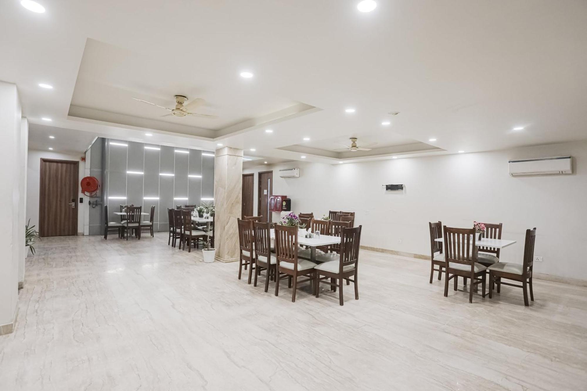 Townhouse The Amv Hotel Gurgaon Exterior foto