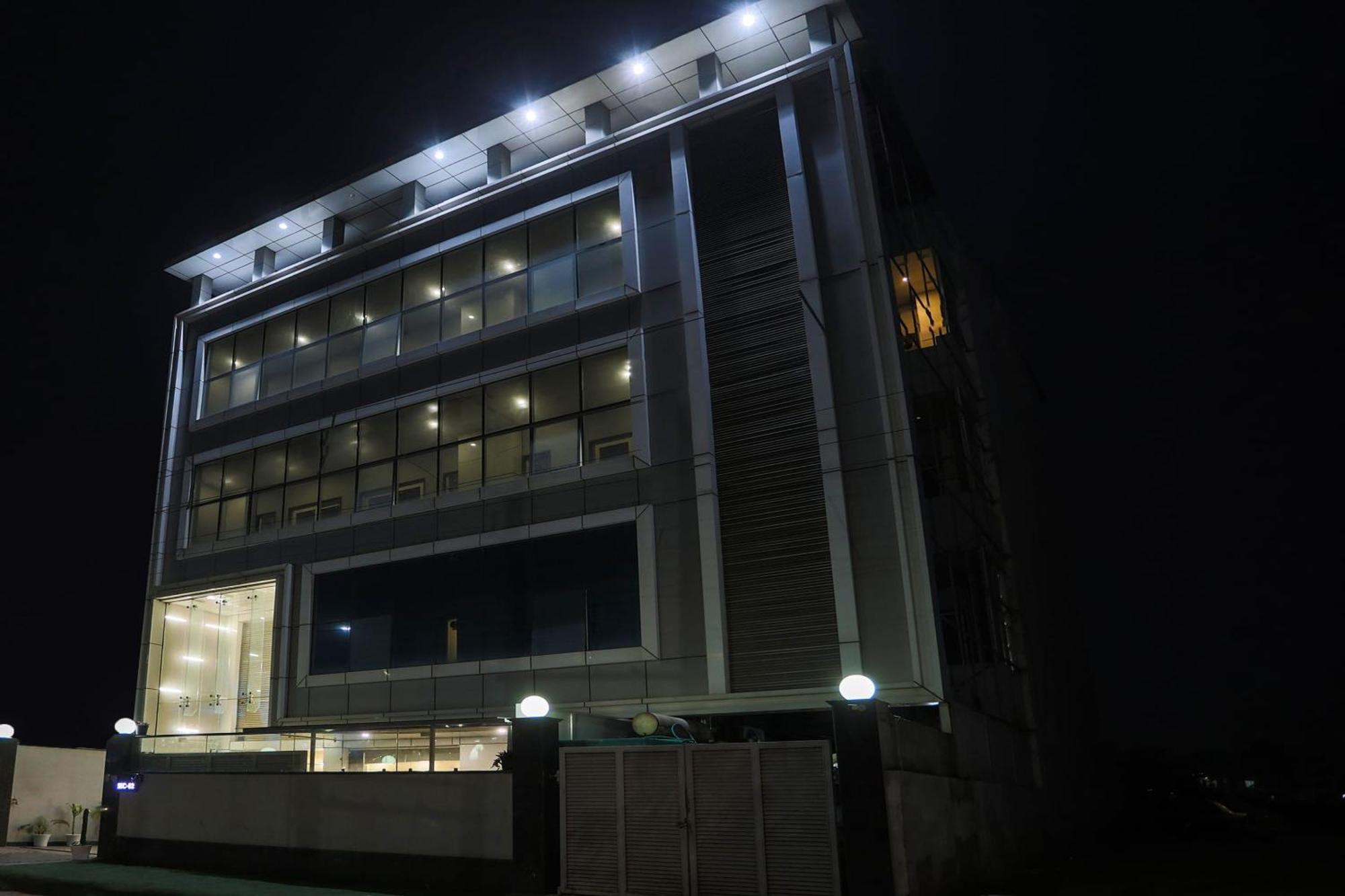 Townhouse The Amv Hotel Gurgaon Exterior foto