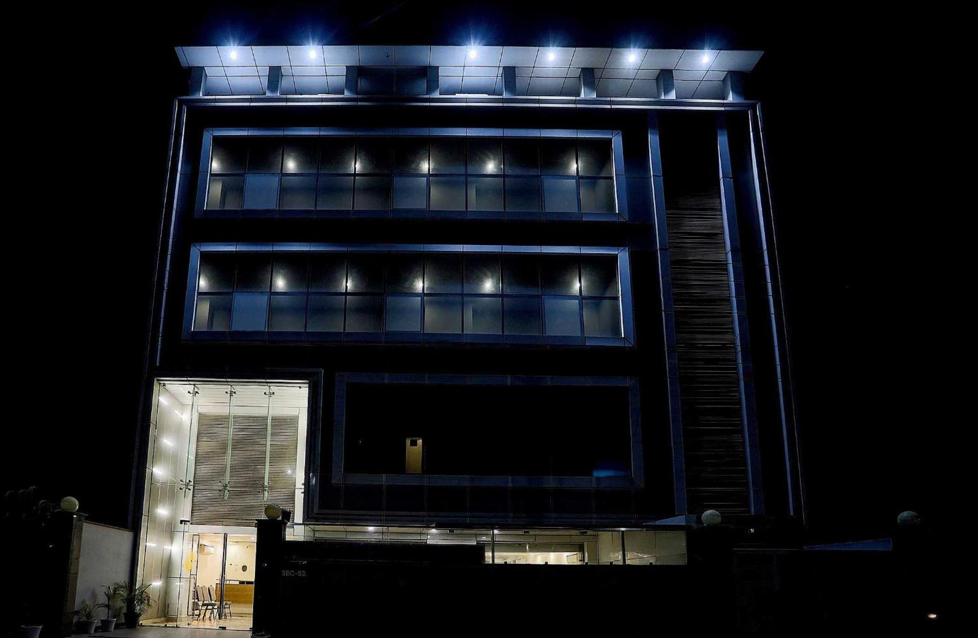 Townhouse The Amv Hotel Gurgaon Exterior foto